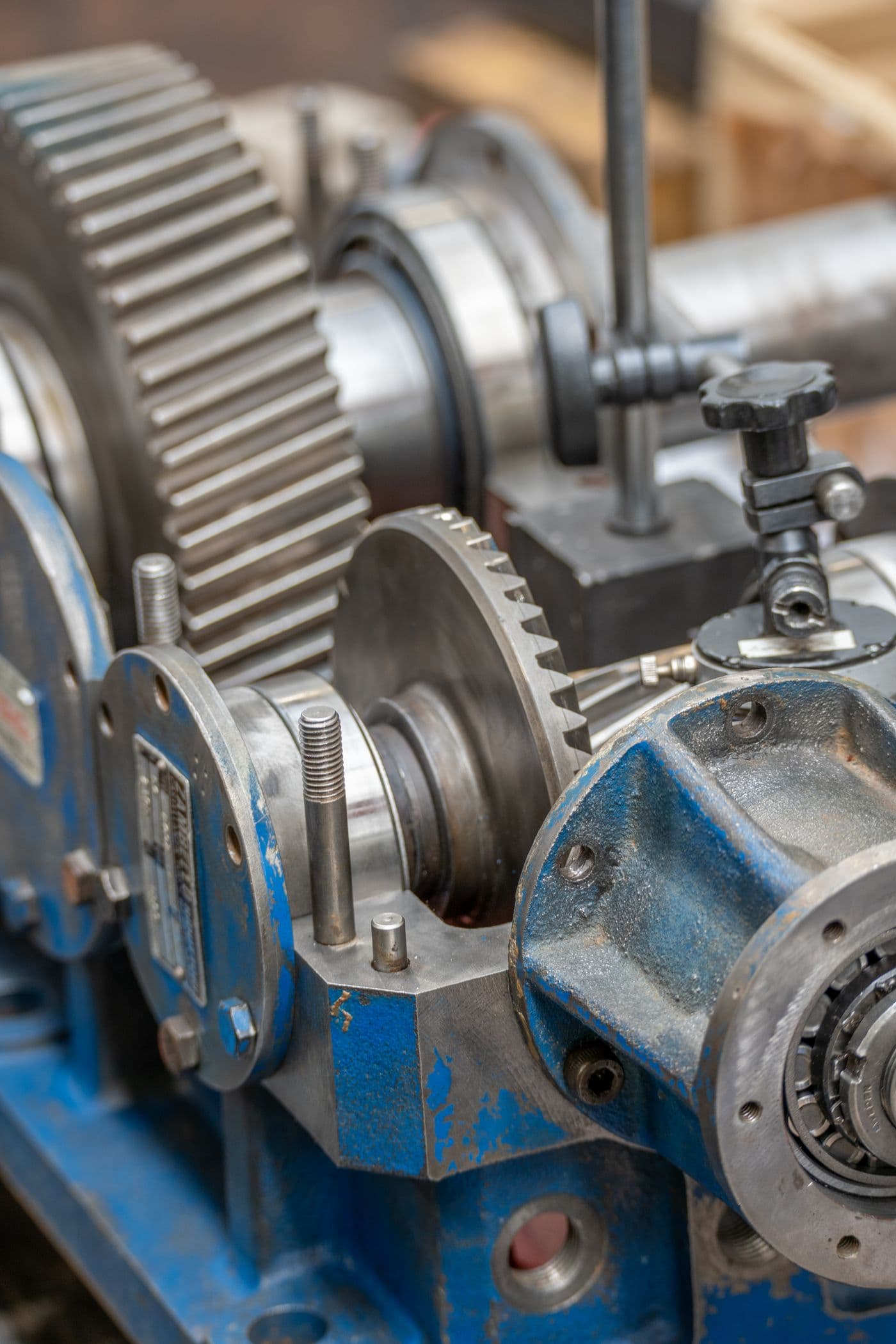 Dettaglio di ingranaggi e componenti metallici industriali