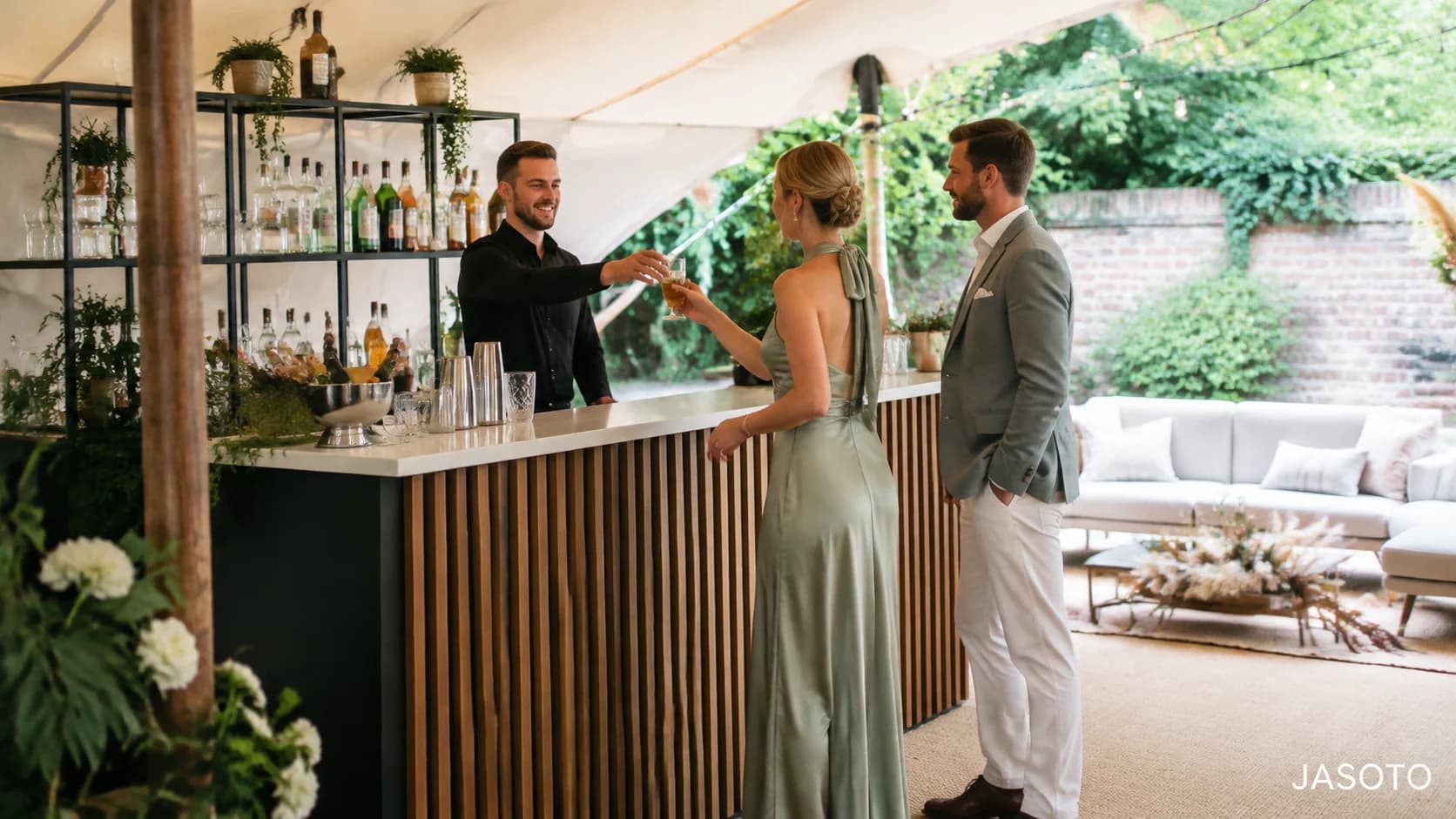 Mobile Bar Hire Cost UK